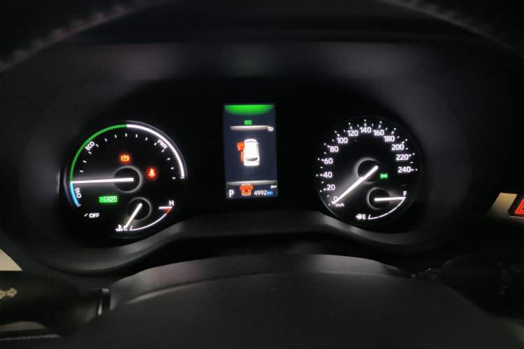 Used Toyota Granvia 2022 2.5L Hybrid Premium Edition Instrument Cluster