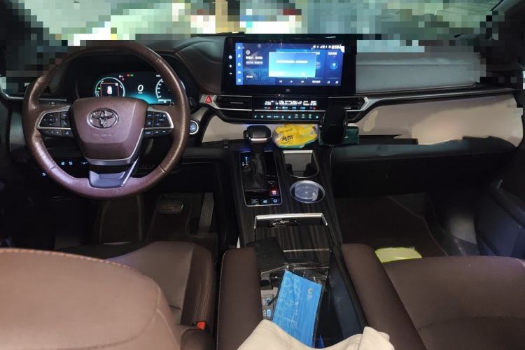 Used Toyota Granvia 2022 2.5L Hybrid Flagship Edition Interior 2