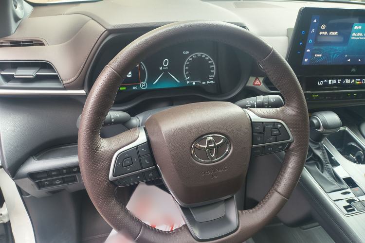Used Toyota Granvia 2022 2.5L Hybrid Flagship Edition Interior 2