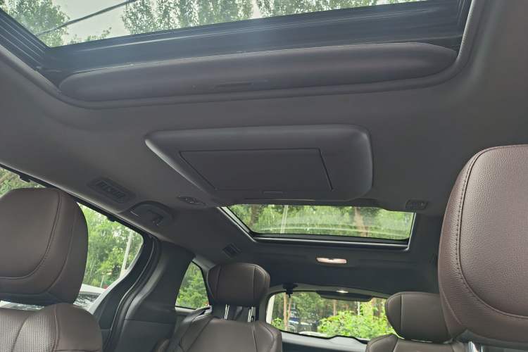 Used Toyota Granvia 2022 2.5L Hybrid Flagship Edition Interior 6