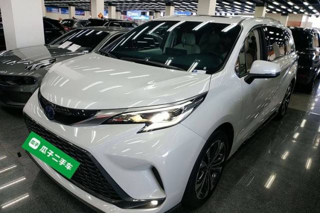 Used Toyota Granvia 2022 2.5L Hybrid Premium Edition
