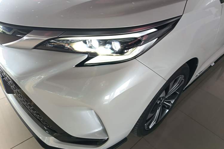 Used Toyota Granvia 2022 2.5L Hybrid Flagship Edition Left Front Headlight