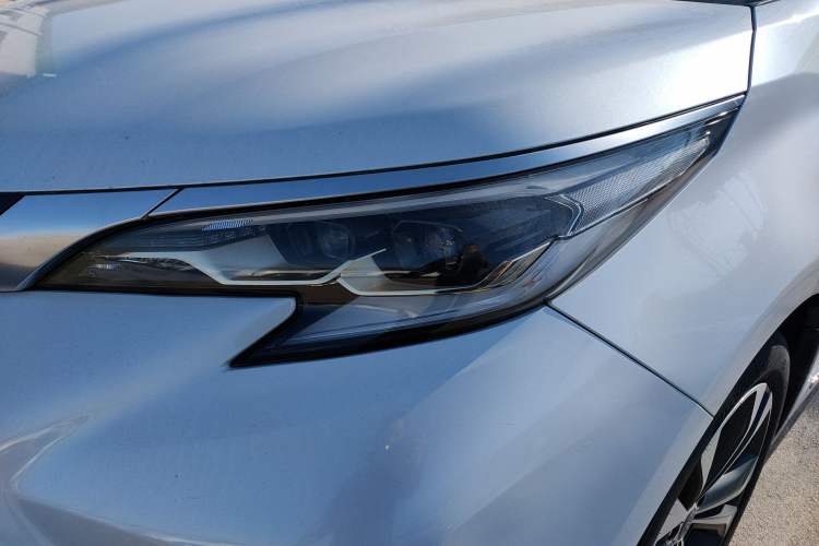 Used Toyota Granvia 2022 2.5L Hybrid Flagship Edition Left Front Headlight