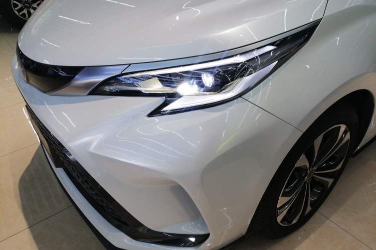 Used Toyota Granvia 2022 2.5L Hybrid Flagship Edition Left Front Headlight