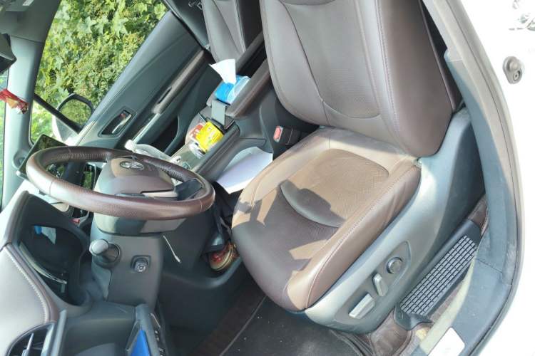 Used Toyota Granvia 2022 2.5L Hybrid Flagship Edition Left Front Seat