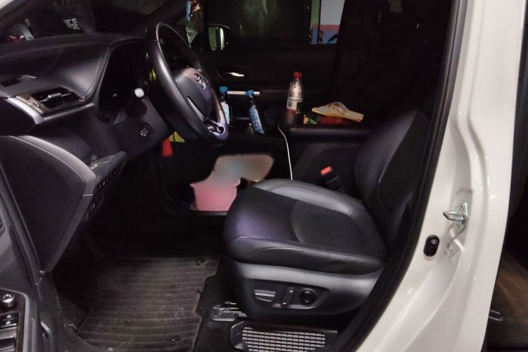 Used Toyota Granvia 2022 2.5L Hybrid Flagship Edition Left Front Seat