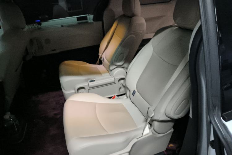 Used Toyota Granvia 2022 2.5L Hybrid Premium Edition Left Rear Seat