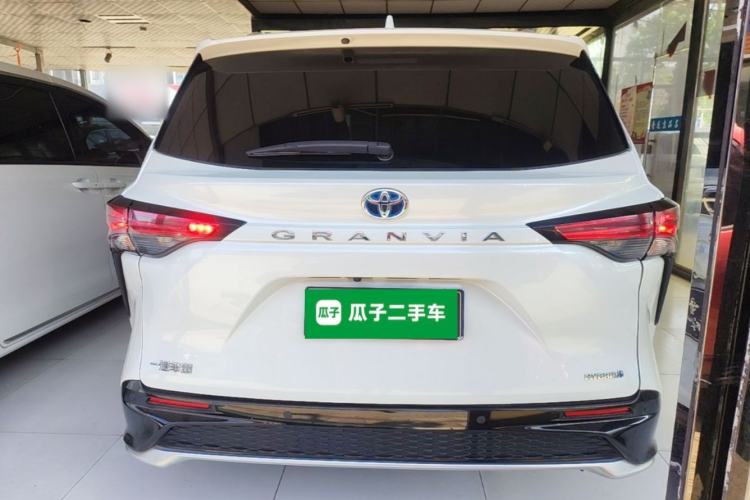 Used Toyota Granvia 2022 2.5L Hybrid Premium Edition Rear