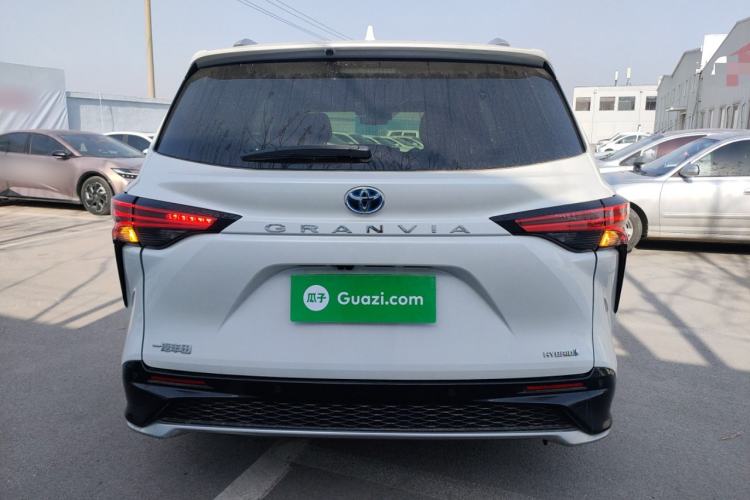 Used Toyota Granvia 2022 2.5L Hybrid Flagship Edition Rear