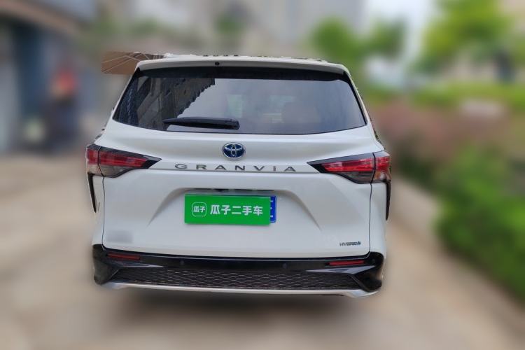 Used Toyota Granvia 2022 2.5L Hybrid Premium Edition Rear