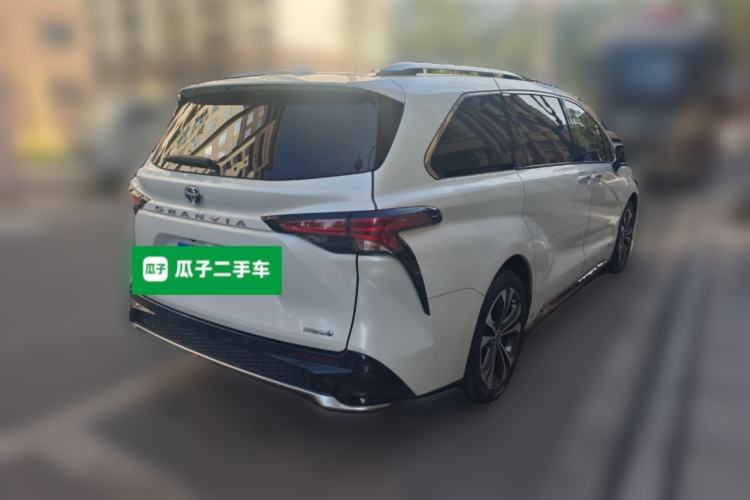 Used Toyota Granvia 2022 2.5L Hybrid Prestige Edition Rear Right 45 Deg