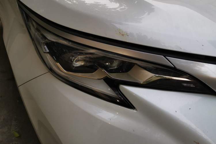 Used Toyota Granvia 2022 2.5L Hybrid Flagship Edition Right Front Headlight
