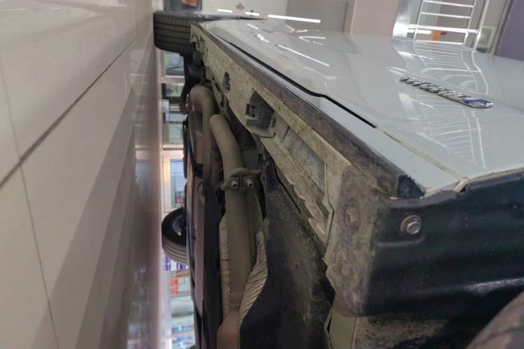 Used Toyota Granvia 2022 2.5L Hybrid Prestige Edition Right Side Sill