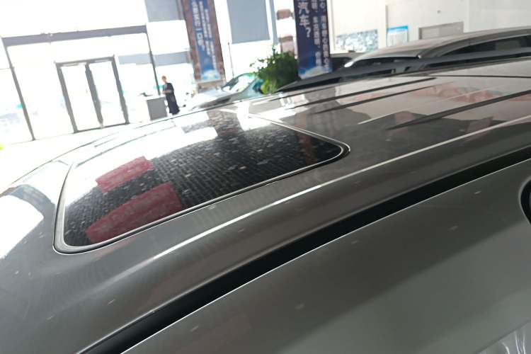 Used Toyota Granvia 2022 2.5L Hybrid Flagship Edition Roof