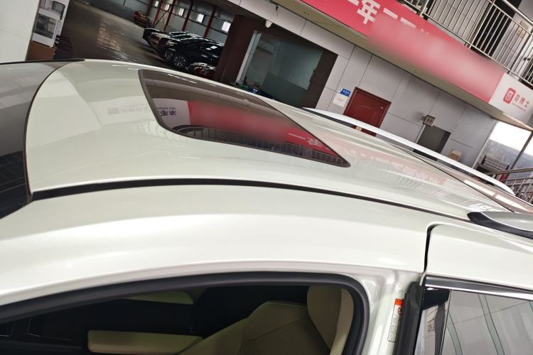 Used Toyota Granvia 2022 2.5L Hybrid Premium Edition Roof