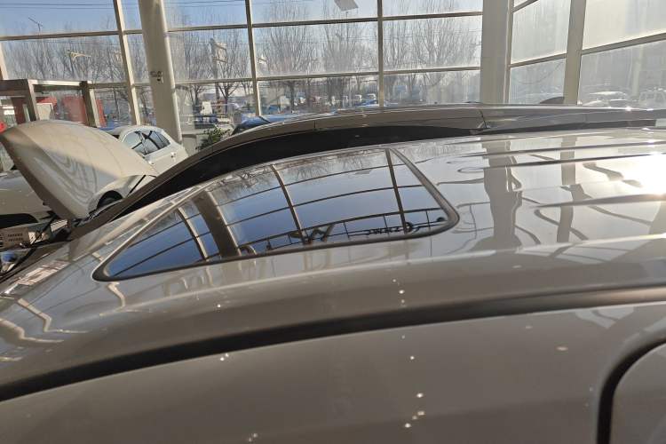 Used Toyota Granvia 2022 2.5L Hybrid Flagship Edition Roof