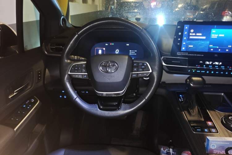 Used Toyota Granvia 2022 2.5L Hybrid Flagship Edition Steering Wheel