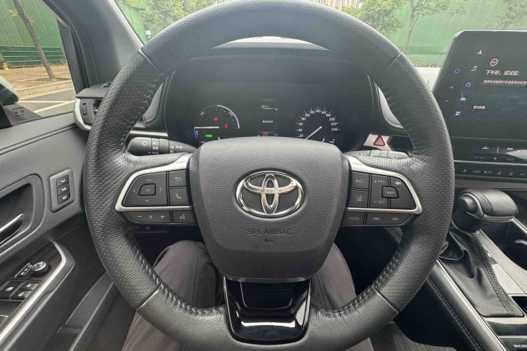 Used Toyota Granvia 2022 2.5L Hybrid Prestige Edition Steering Wheel