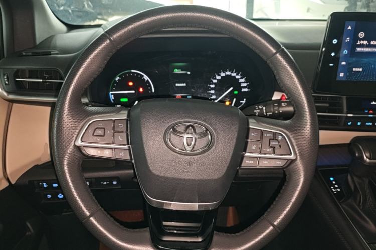Used Toyota Granvia 2022 2.5L Hybrid Prestige Edition Steering Wheel