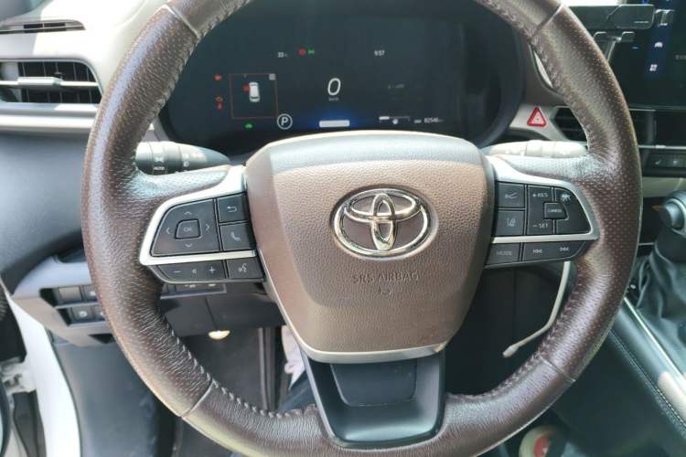 Used Toyota Granvia 2022 2.5L Hybrid Flagship Edition Steering Wheel