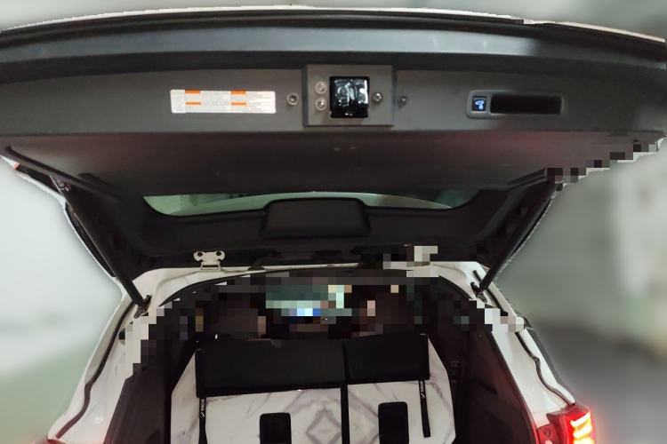 Used Toyota Granvia 2022 2.5L Hybrid Flagship Edition Trunk