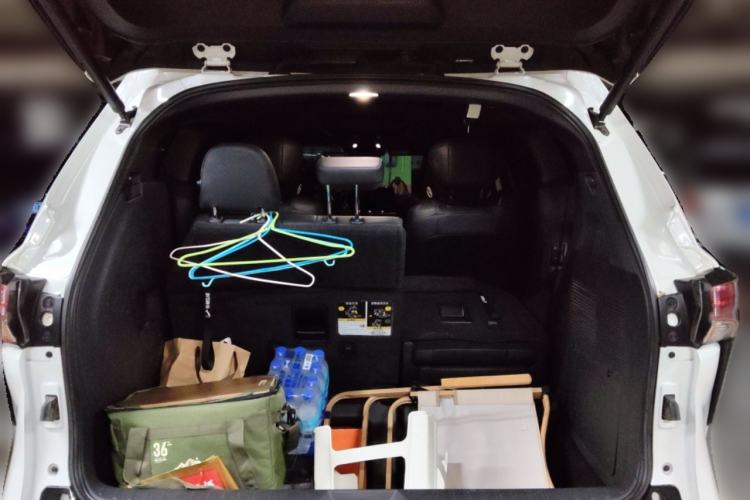 Used Toyota Granvia 2022 2.5L Hybrid Flagship Edition Trunk