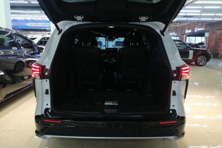 Used Toyota Granvia 2022 2.5L Hybrid Flagship Edition Trunk