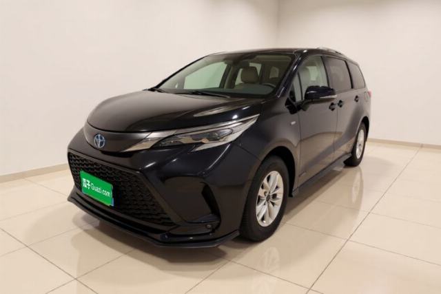 Toyota Granvia 2023 2.5L Hybrid Comfort Edition usado