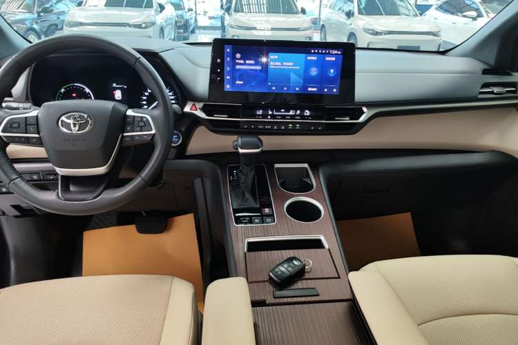 Used Toyota Granvia 2023 2.5L Hybrid Prestige PLUS Edition Audio And AC Panel