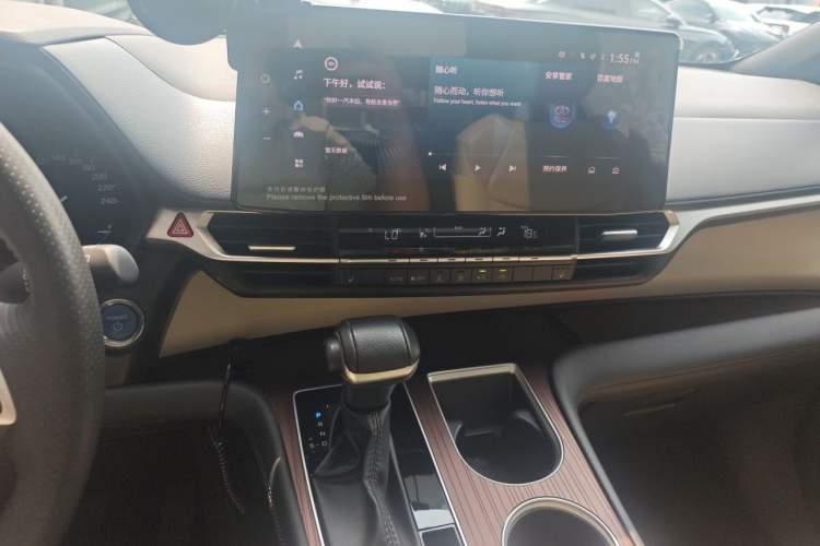 Used Toyota Granvia 2023 2.5L Hybrid Prestige PLUS Edition Audio And AC Panel