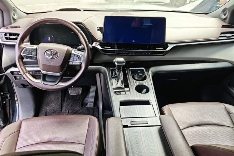 Used Toyota Granvia 2023 2.5L Hybrid Flagship VIP Edition Center Console