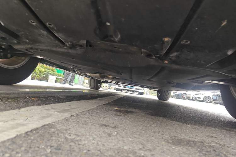 Used Toyota Granvia 2023 2.5L Hybrid Comfort Edition Chassis Front