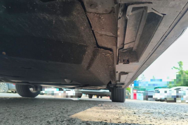 Used Toyota Granvia 2023 2.5L Hybrid Prestige VIP Edition Chassis Front Left
