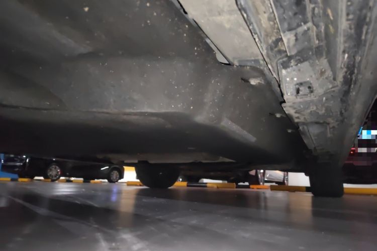 Used Toyota Granvia 2023 2.5L Hybrid Prestige VIP Edition Chassis Front Left