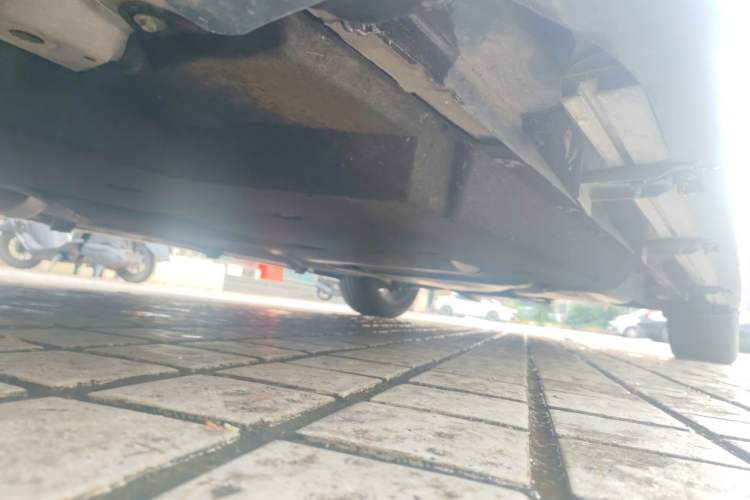 Used Toyota Granvia 2023 2.5L Hybrid Prestige PLUS Edition Chassis Front Left