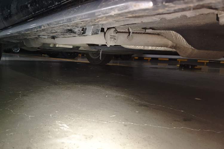 Used Toyota Granvia 2023 2.5L Hybrid Comfort Edition Chassis Front Right