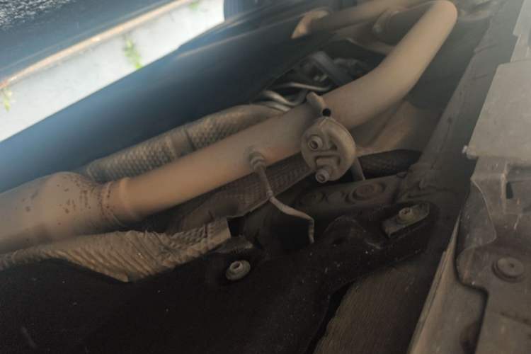Used Toyota Granvia 2023 2.5L Hybrid Prestige PLUS Edition Chassis Front Right