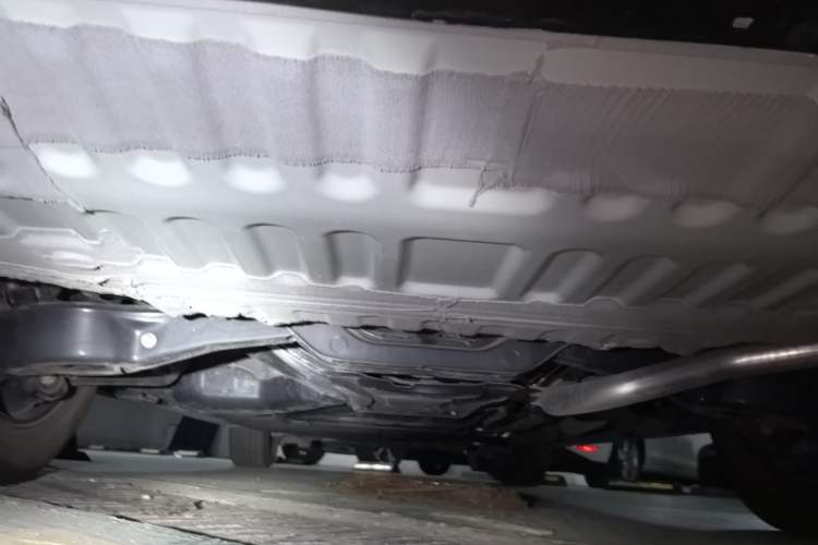 Used Toyota Granvia 2023 2.5L Hybrid Luxury Edition Chassis Rear