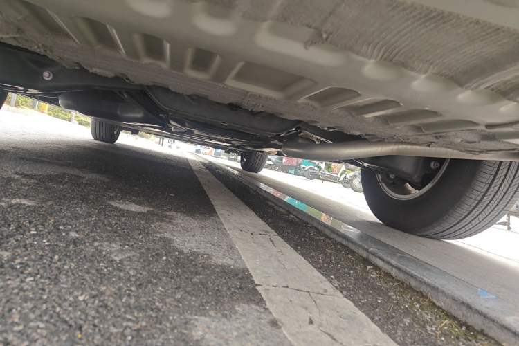 Used Toyota Granvia 2023 2.5L Hybrid Comfort Edition Chassis Rear