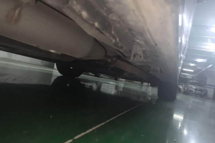 Used Toyota Granvia 2023 2.5L Hybrid Prestige PLUS Edition Chassis Rear Right