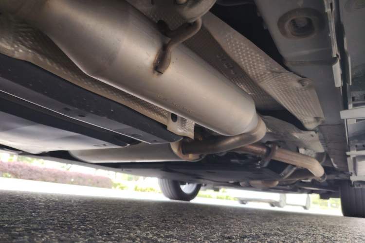 Used Toyota Granvia 2023 2.5L Hybrid Flagship VIP Edition Chassis Rear Right
