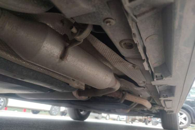 Used Toyota Granvia 2023 2.5L Hybrid Comfort Edition Chassis Rear Right