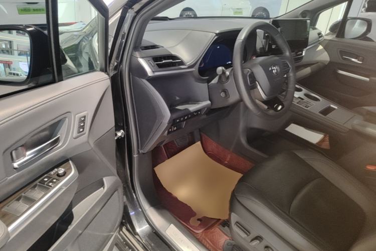 Used Toyota Granvia 2023 2.5L Hybrid Flagship VIP Edition Driver Seat