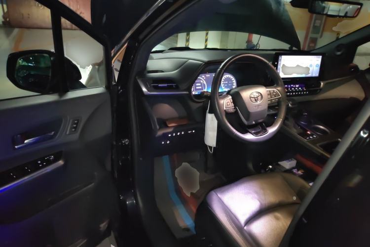 Used Toyota Granvia 2023 2.5L Hybrid Prestige VIP Edition Driver Seat