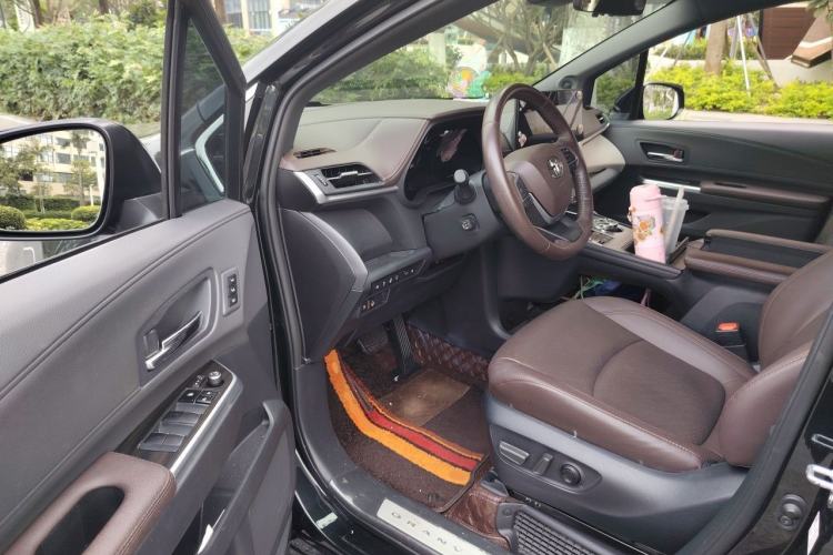 Used Toyota Granvia 2023 2.5L Hybrid Flagship VIP Edition Driver Seat