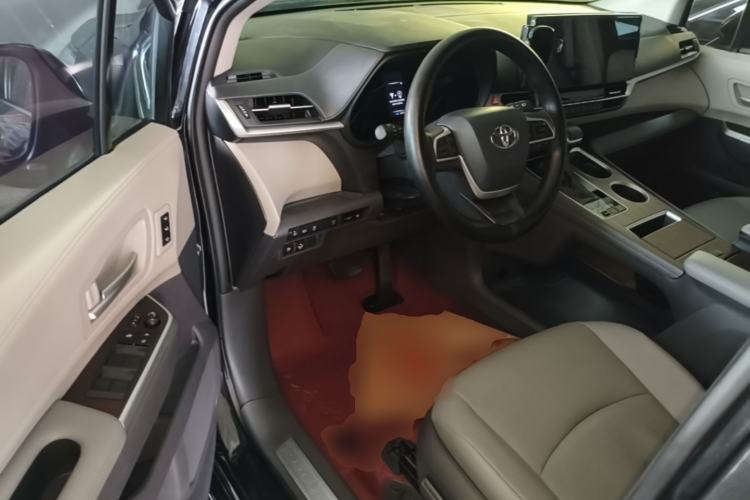 Used Toyota Granvia 2023 2.5L Hybrid Prestige PLUS Edition Driver Seat