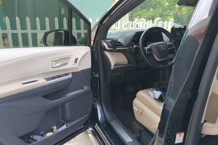 Used Toyota Granvia 2023 2.5L Hybrid Prestige PLUS Edition Driver Seat