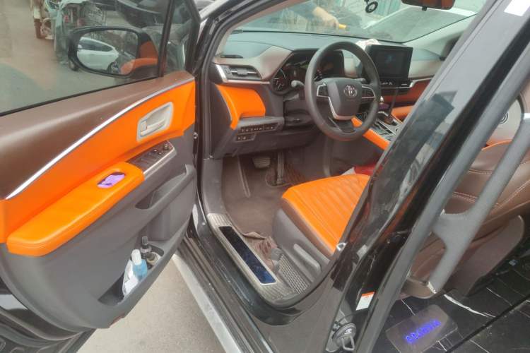 Used Toyota Granvia 2023 2.5L Hybrid Comfort Edition Driver Seat