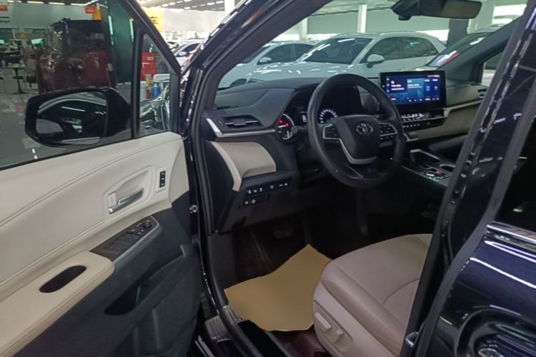 Used Toyota Granvia 2023 2.5L Hybrid Prestige PLUS Edition Driver Seat