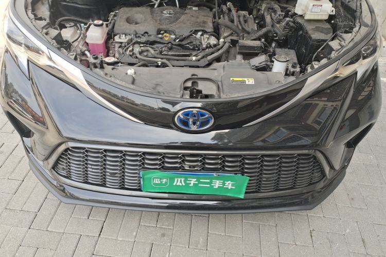 Used Toyota Granvia 2023 2.5L Hybrid Prestige PLUS Edition Engine Bay